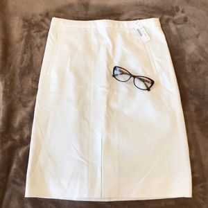 Bnwt —. JCREW Off white skirt